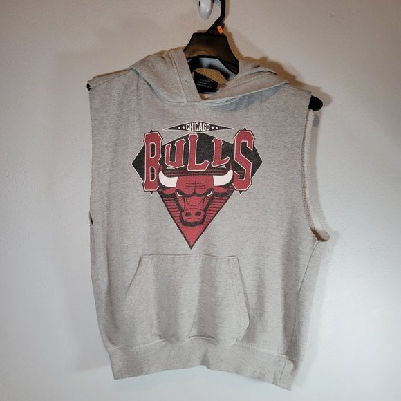 bulls sleeveless